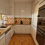 2 Pieces Avec Climatisation, Terrasse, Piscine Et Parking, Pres De La A Ste Maxime - Fr-1-780-90 Sainte-Maxime