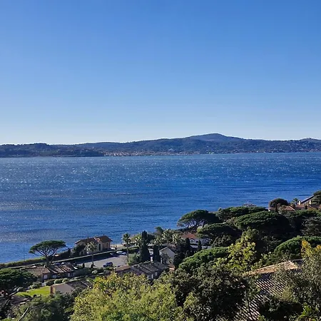 Apartment 2 Pieces Avec Climatisation, Terrasse, Piscine Et Parking, Pres De La A Ste Maxime Sainte-Maxime