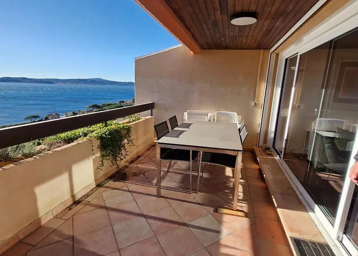 Apartman 2 Pieces Avec Climatisation, Terrasse, Piscine Et Parking, Pres De La A Ste Maxime - Fr-1-780-90 Sainte-Maxime